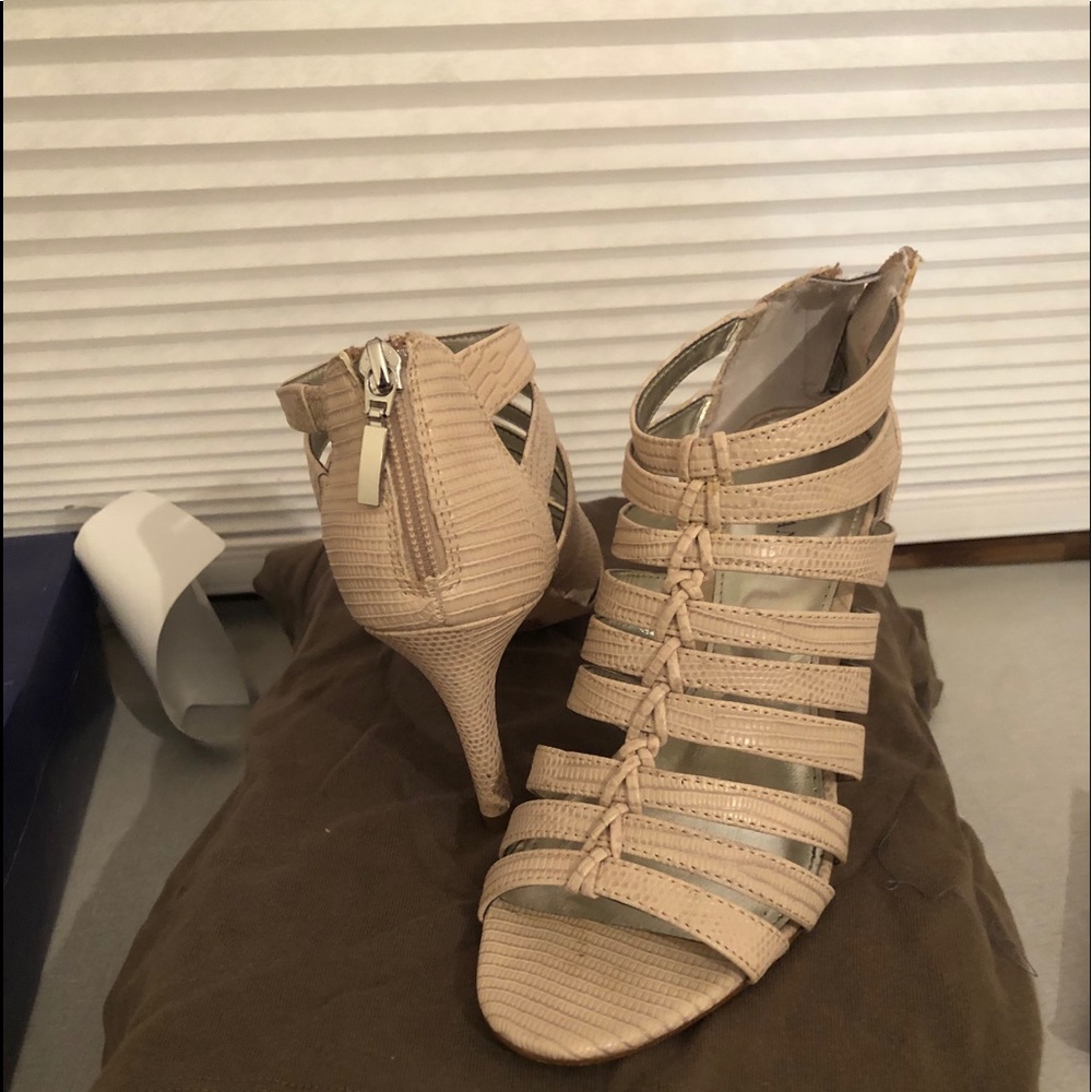 Alfani gorgeous dress shoes - size 8